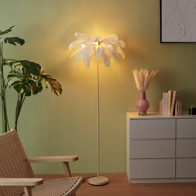 Art Deco bézs állólámpa fehér tollakkal - Peahen Újdonság
