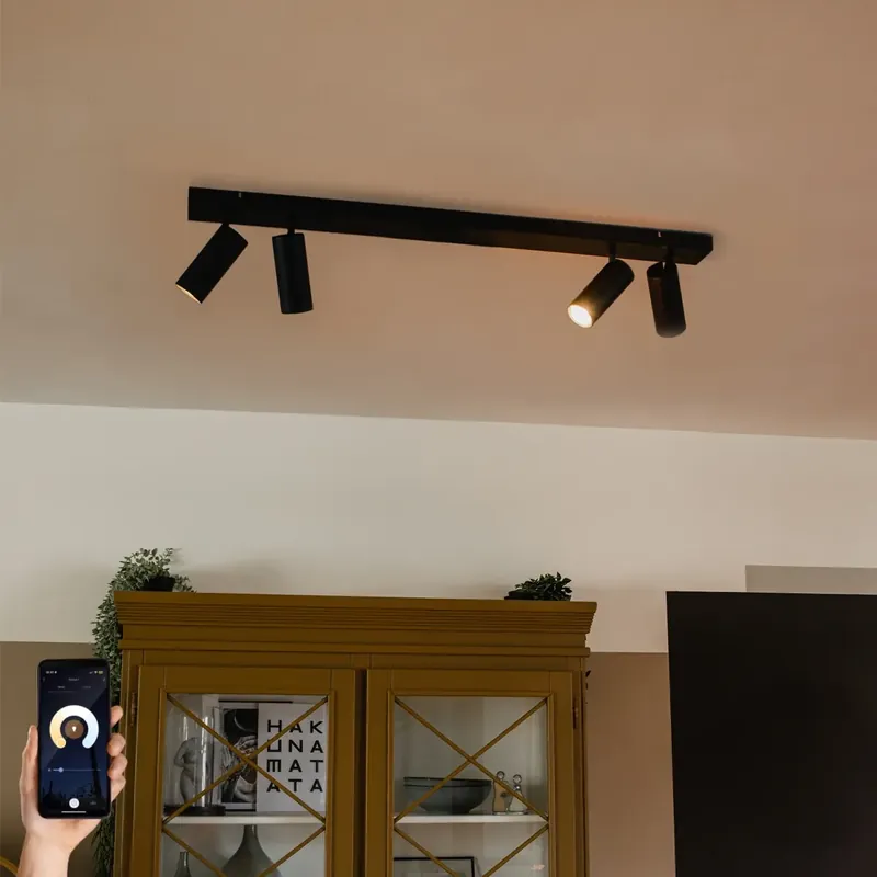 Azonnali szállítás Okos mennyezeti spotlámpa fekete 4-lámpás állítható 4 Wifi GU10 50mm-es izzóval - Renna