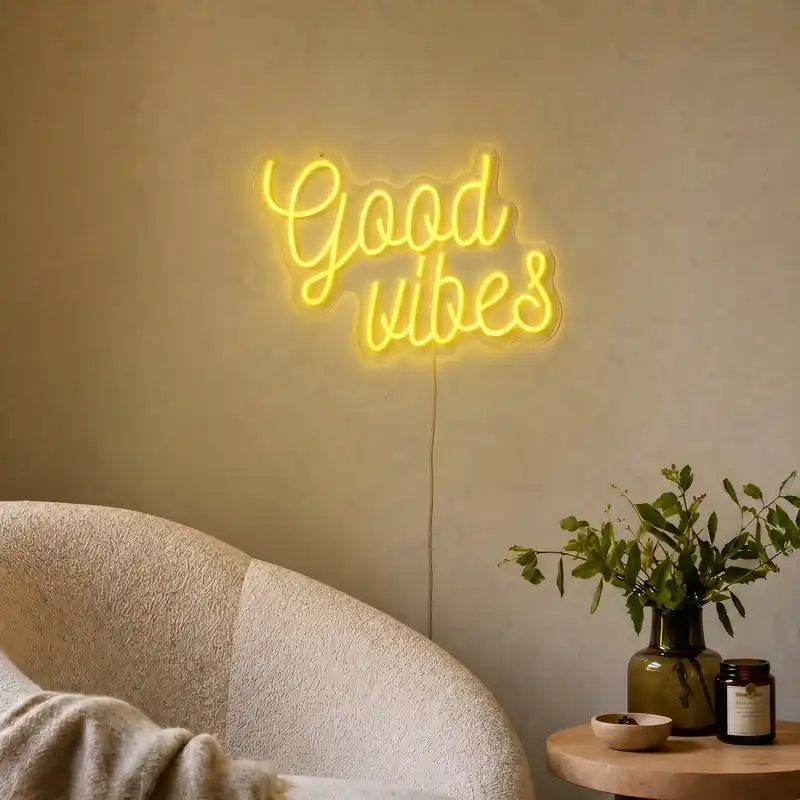 Neon fali lámpa sárga LED-del - Good Vibes Rendeld meg most