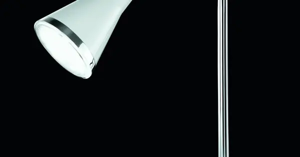 Trio Arras króm-fehér LED asztali lámpa (TRI-R52711101) LED 1 izzós IP21 Ne maradj le