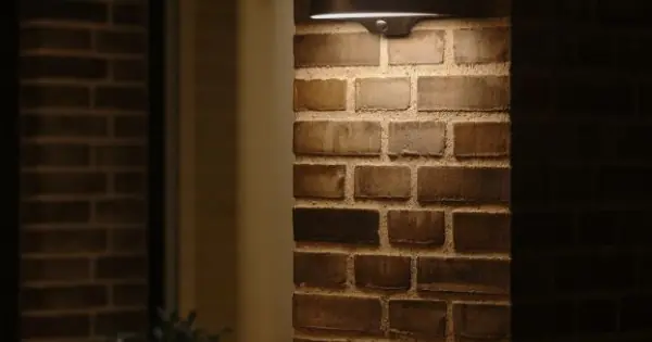 Prémium Nordlux Monay Round Solar fekete mozgásérzékelős vízvédett LED kültéri fali lámpa (NOR-2518351003) LED 1 izzós IP44