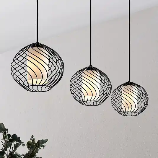 Lindby függőlámpa Cedrice, 3-lámpás, fekete, fém, E27 Vásárlói kedvenc