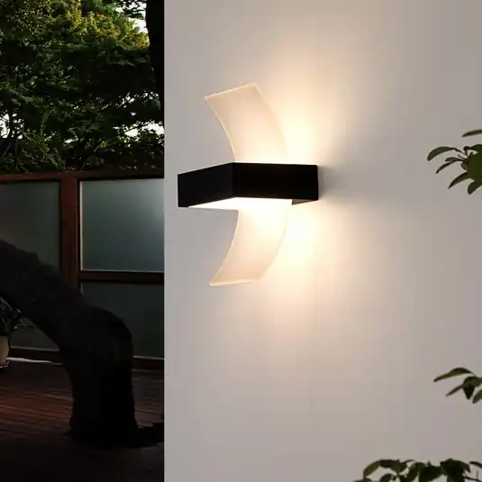 Ívelt LED kültéri fali lámpa Skadi Kedvezményes ár