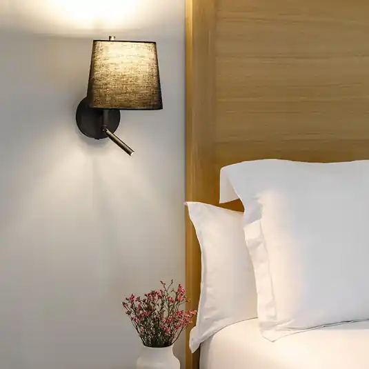 Exkluzív ajánlat LEDS-C4 Clip fali lámpa LED olvasólámpával fekete színben