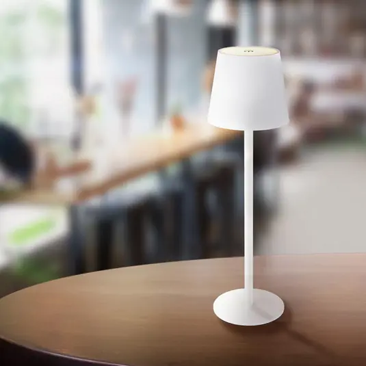 LED akkumulátoros asztali lámpa Vannie, fehér, magasság 36 cm, IP44 Utolsó esély