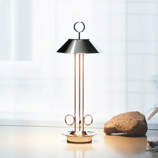 LED-es újratölthető asztali lámpa Nudiderot, króm, alumínium, IP54, Biztonságos vásárlás