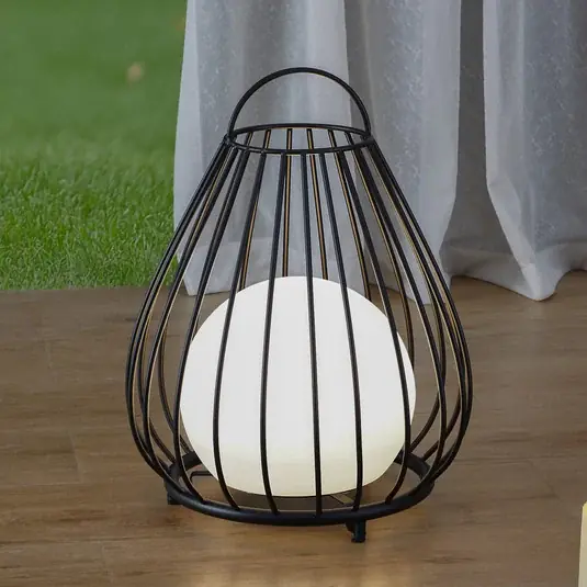 Azonnal elérhető Lindby LED napelemes lámpa Kelda, fekete, fém, 38cm, dim.