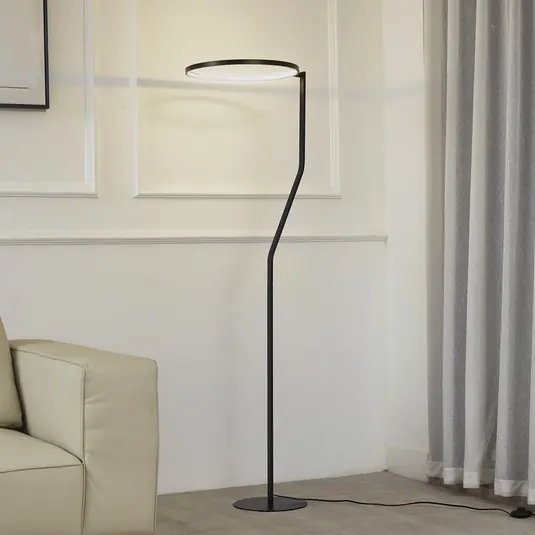 Lindby LED állólámpa Rayon, fekete, fém, magasság 150,3 cm Újdonság