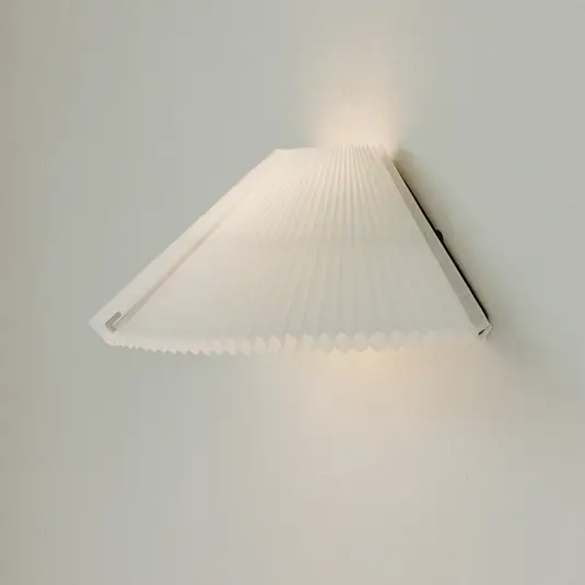 New Works fali lámpa Nebra, szélesség 40 cm, fehér, testre szabható Kedvezményes ár
